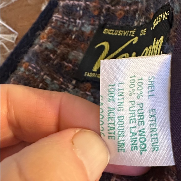 19" Chest, 13"'waist, Beautiful Boucle Wool 90's Suit By Vernon, MIDI Skirt - Picture 4 of 5